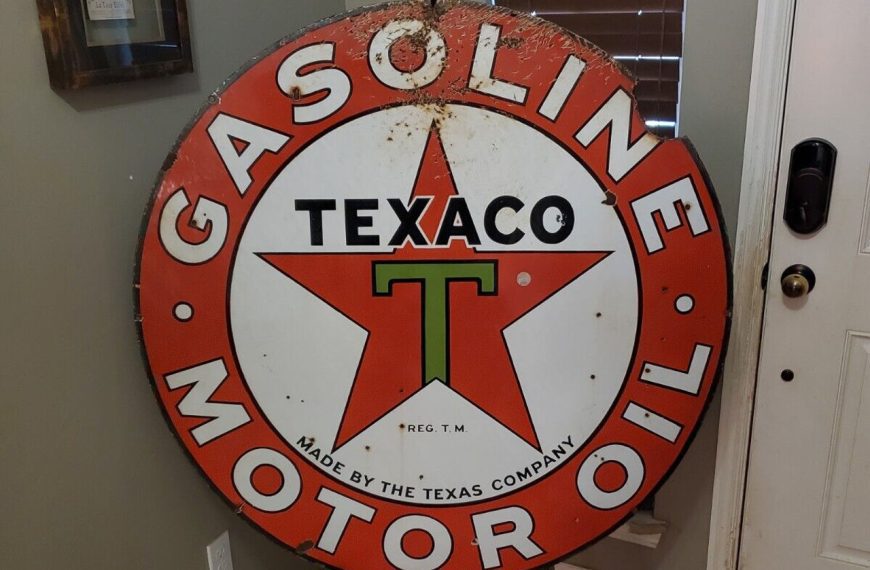 10 Common Antiques That Sell for Thousands on eBay