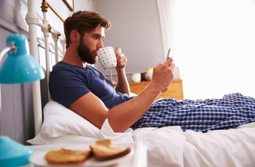 12 Things You Should Never Store in Your Bedroom