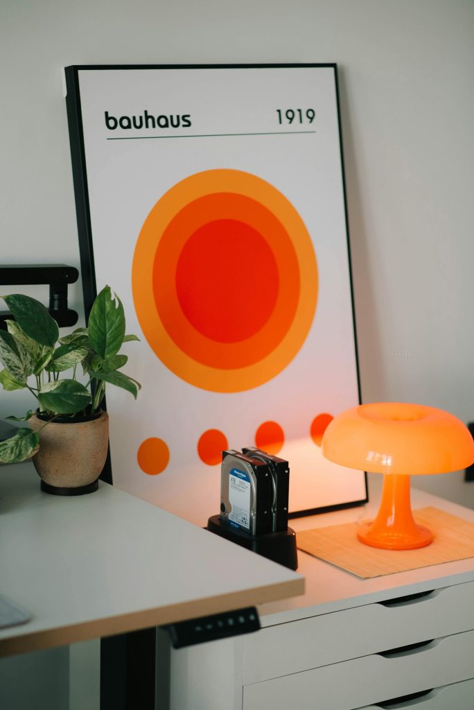 Atomic Orange retro lamp