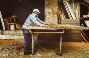 15 Old Tools That Are Actually Dangerous Now – Decluttering Mom
