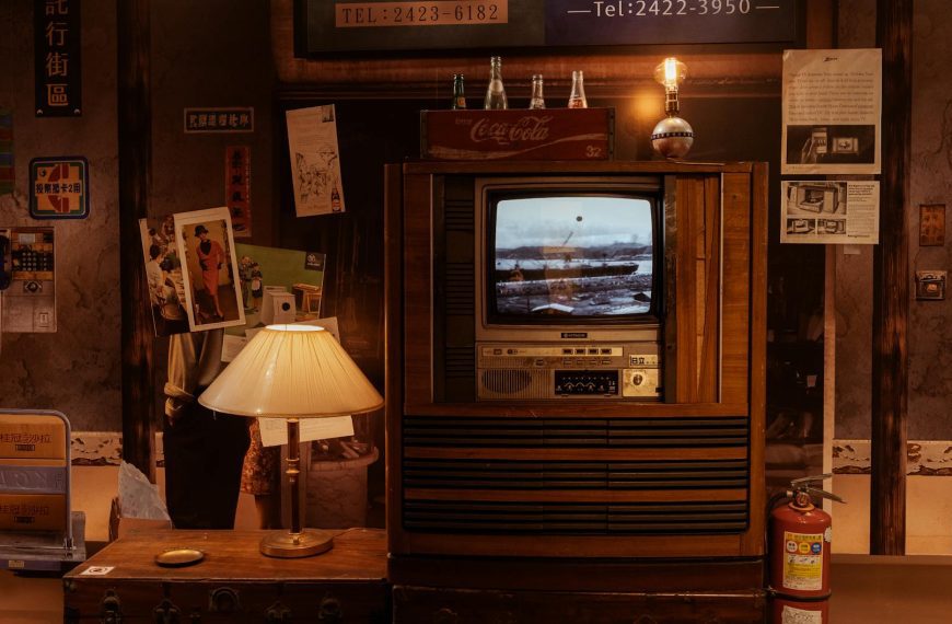 Warm, nostalgic scene of a vintage living room with retro TV in Keelung, Taiwan.