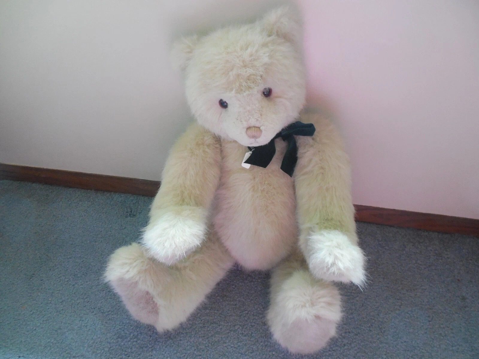 Gund Collectors Classic Limited Edition Plush Bear