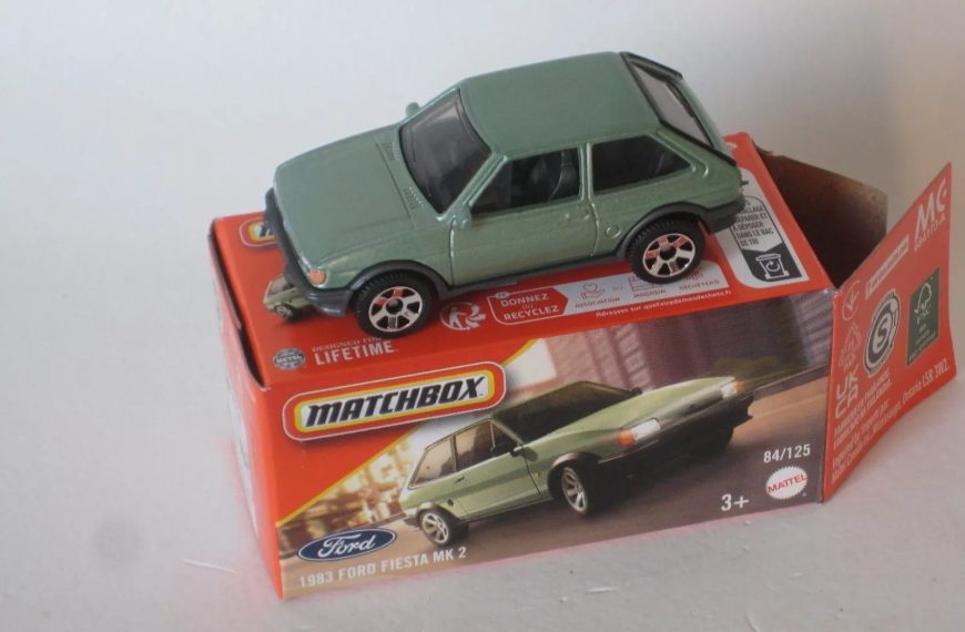 Matchbox 1983 Ford Fiesta Mk2 Green Toy Model Car 65mm Mark Two II b