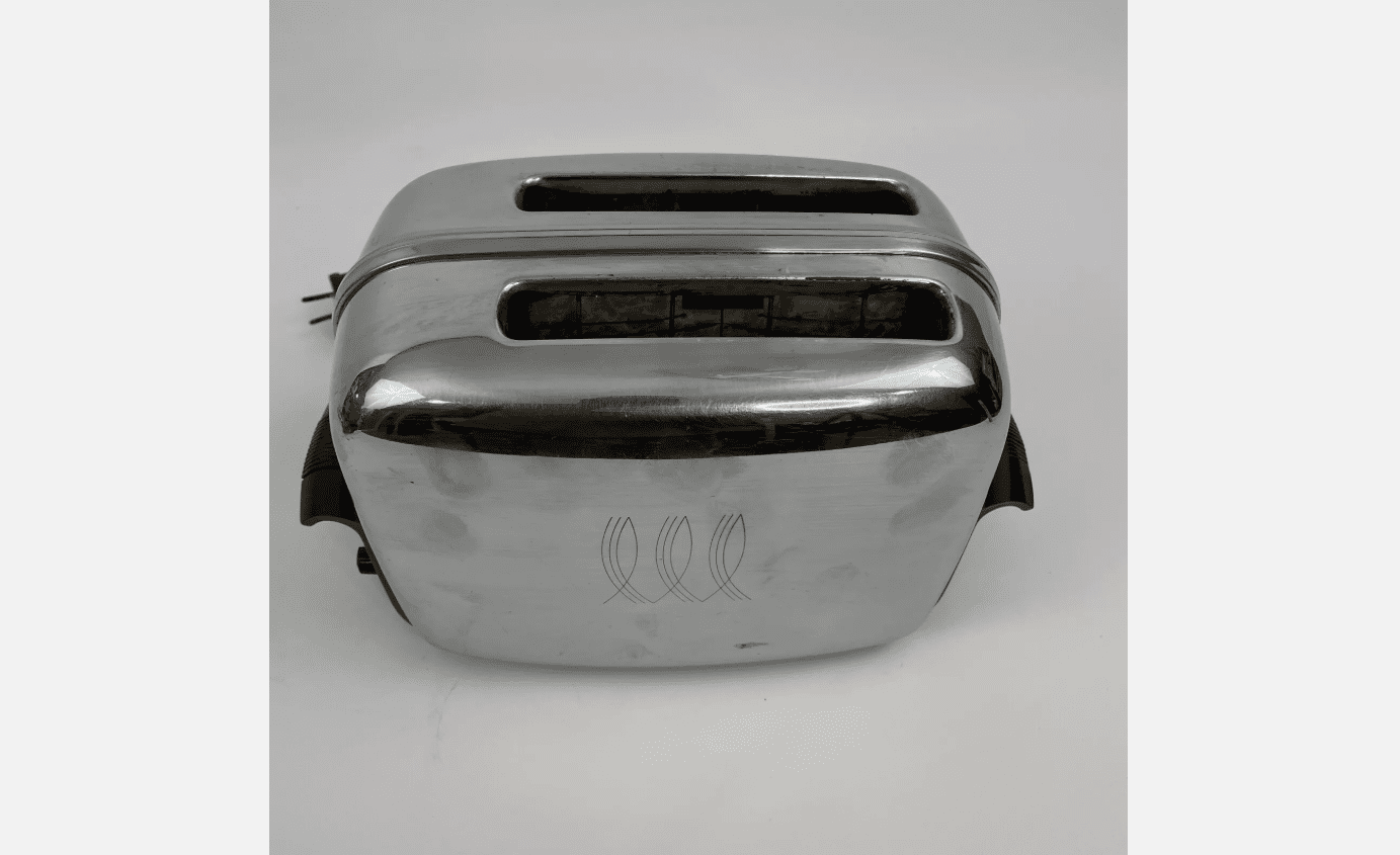 Old-fashioned Toastmaster Toaster