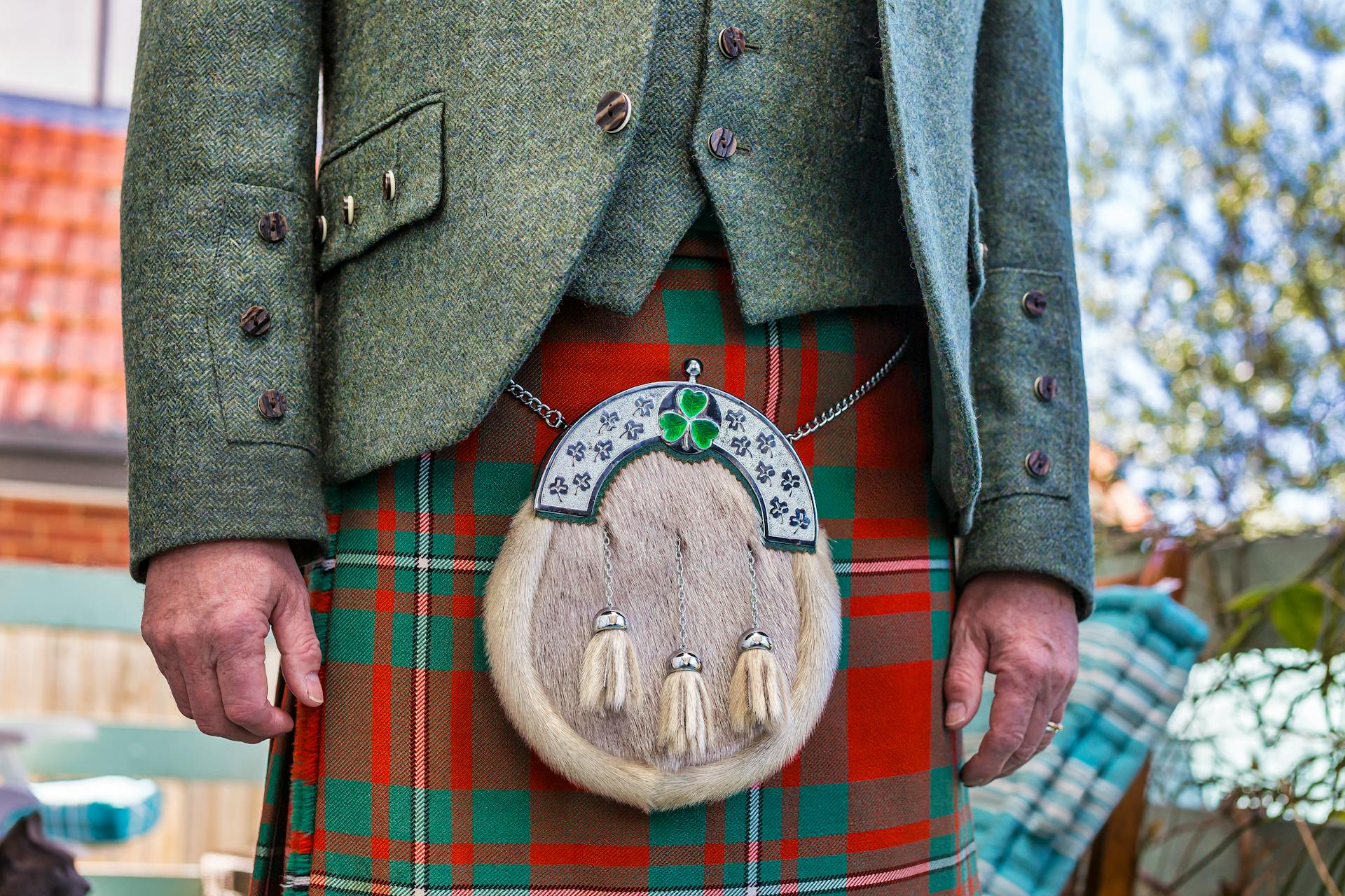 Scottish Kilt as modern dress (16th century)