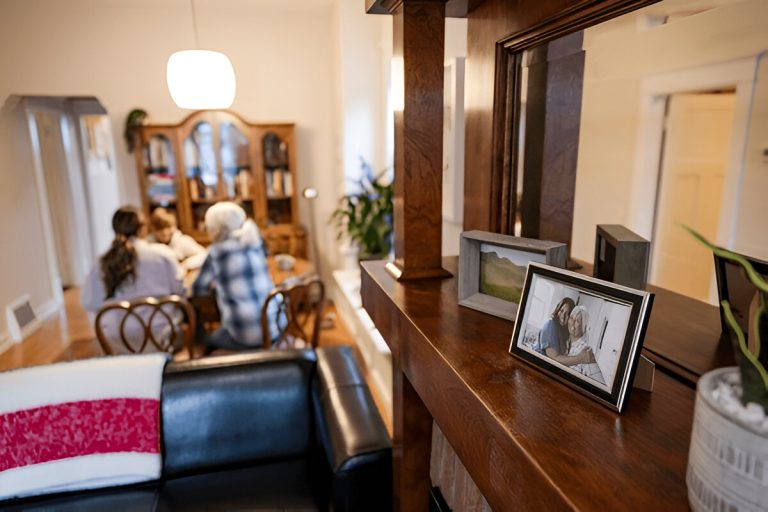 11 Ways to Use Family Photos in Your Home Decor – Decluttering Mom