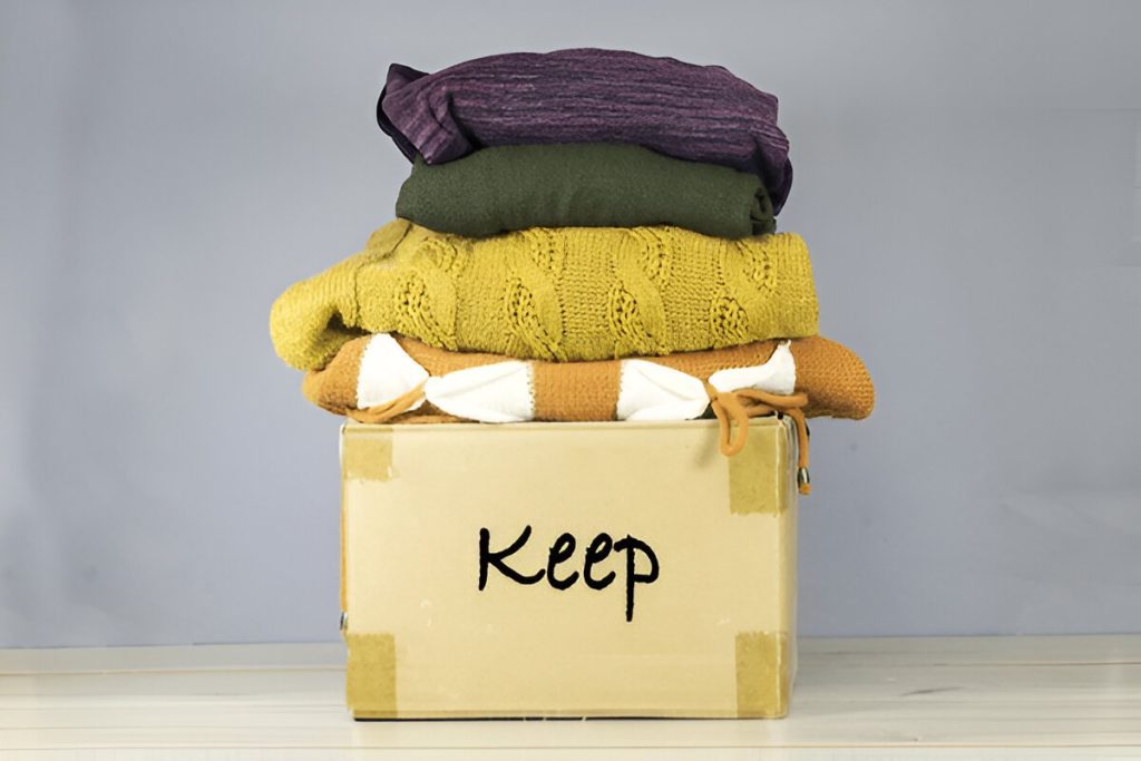 keep box for decluttering