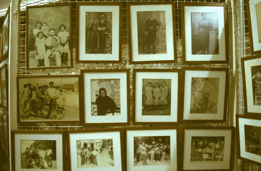 photos in matching frames