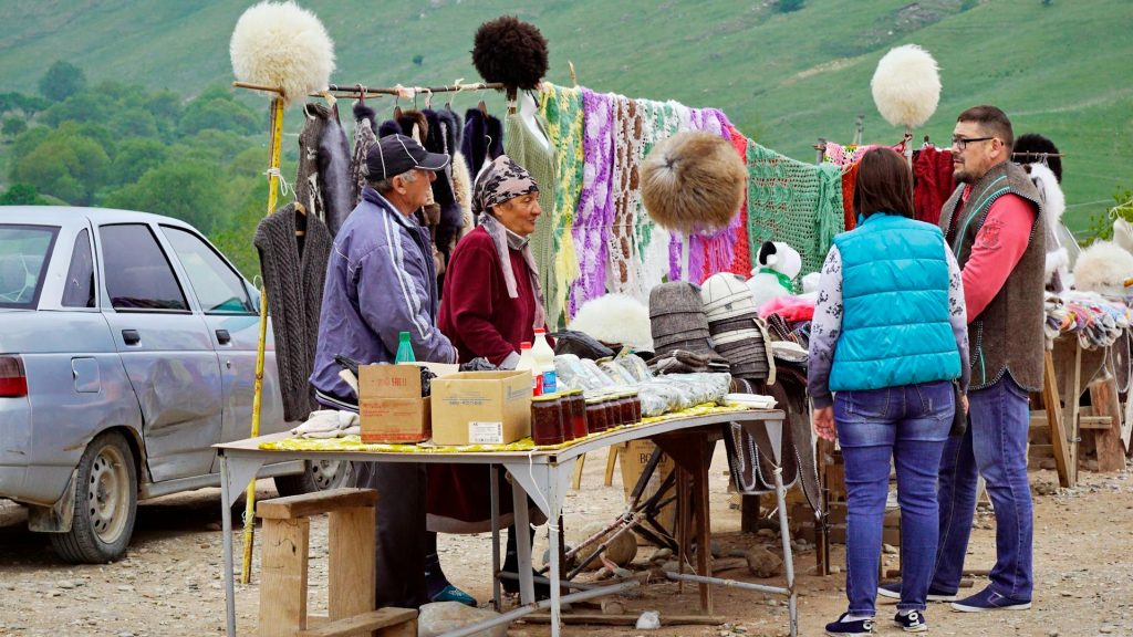 selling at garage sales