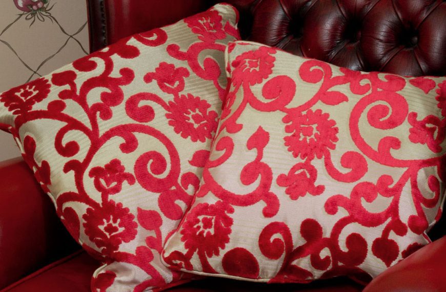 Vintage home decor setup, cozy living room inspiration, antique furniture styling, traditional interior design