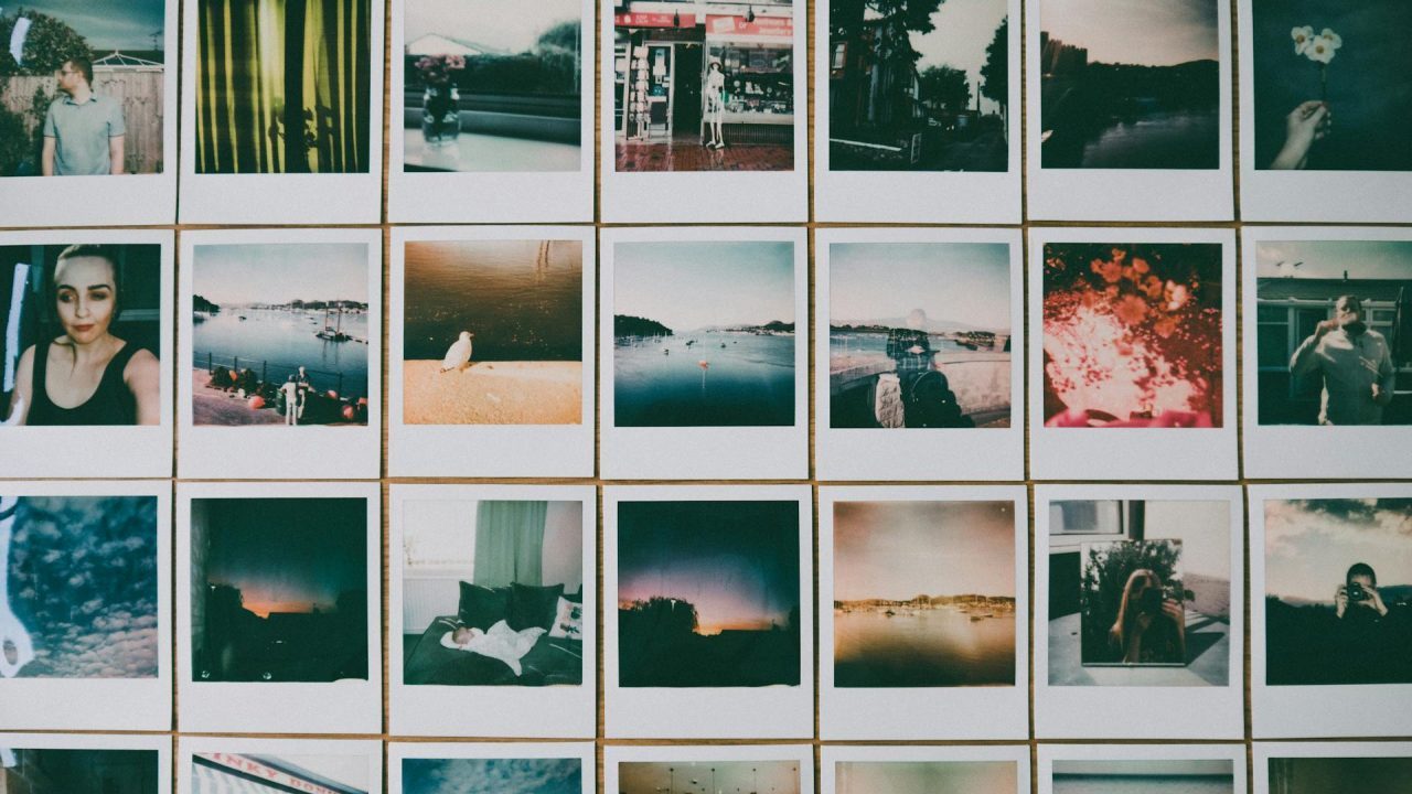 wall gallery photo grid pattern