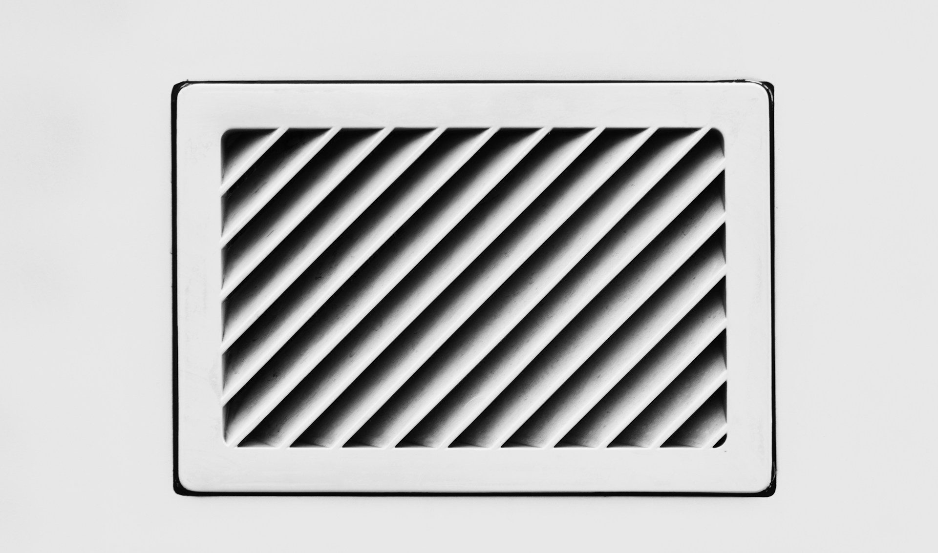 Air vents in room