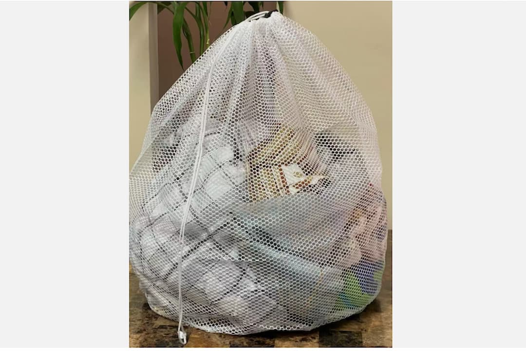 Image Credit: colinkicks/ebay.