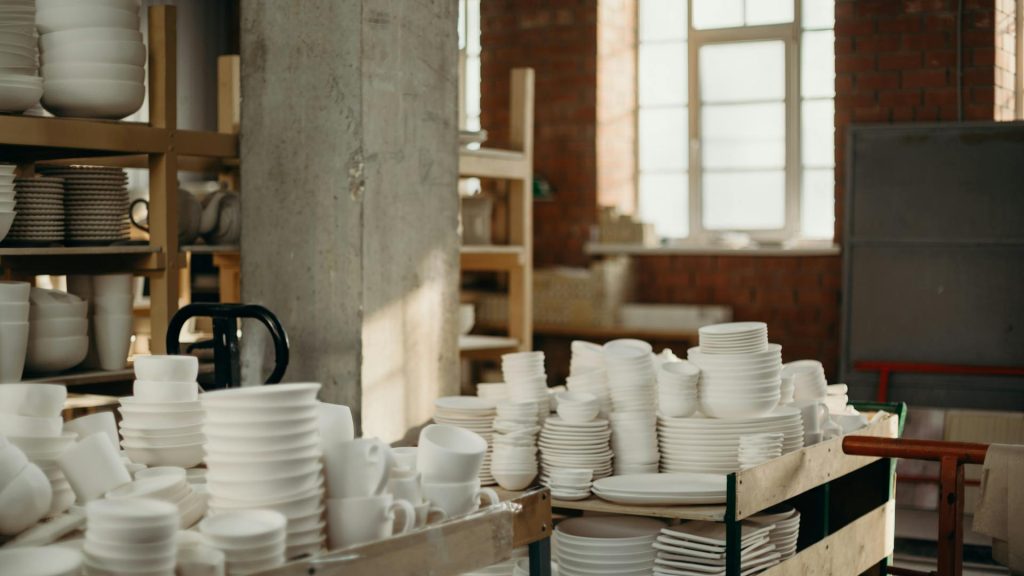 Ceramic kitchenware