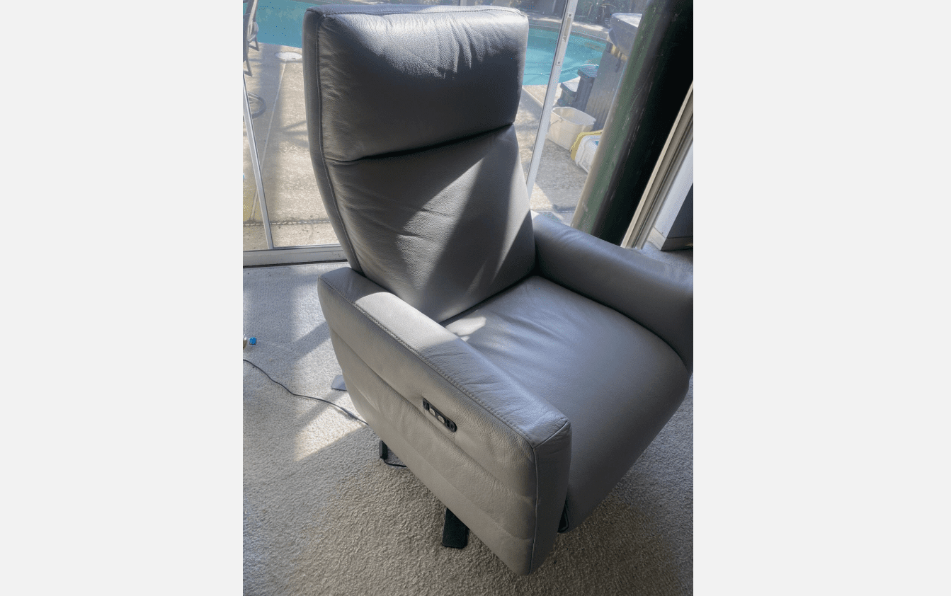 Natuzzi Leather Recliner