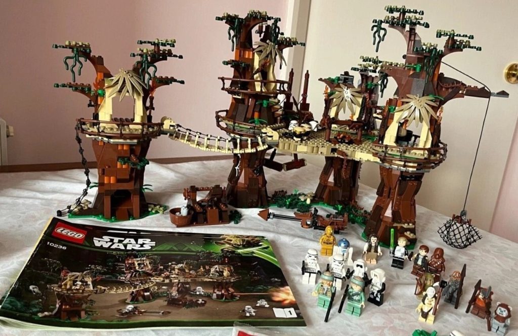 Star Wars Ewok Village