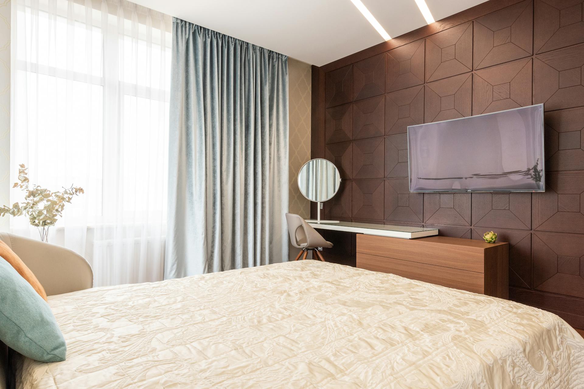 tv television in bedroom