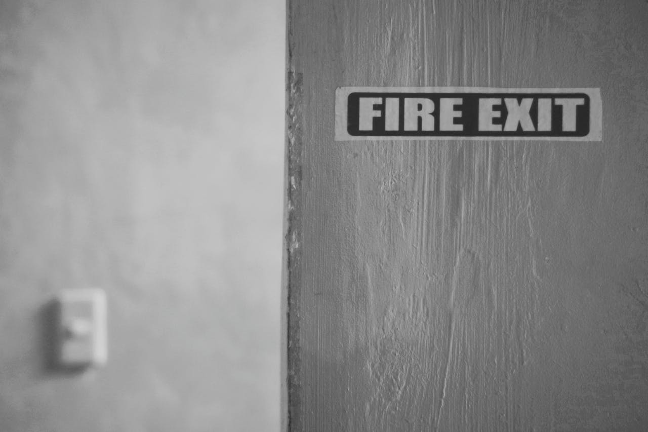 Inscription Fire exit on door