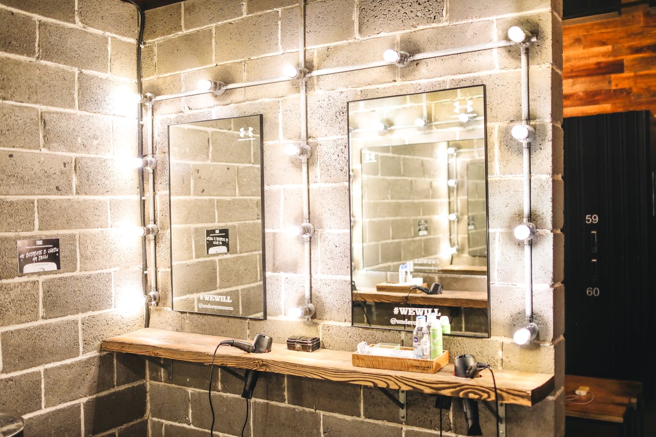Hollywood Vanity Light