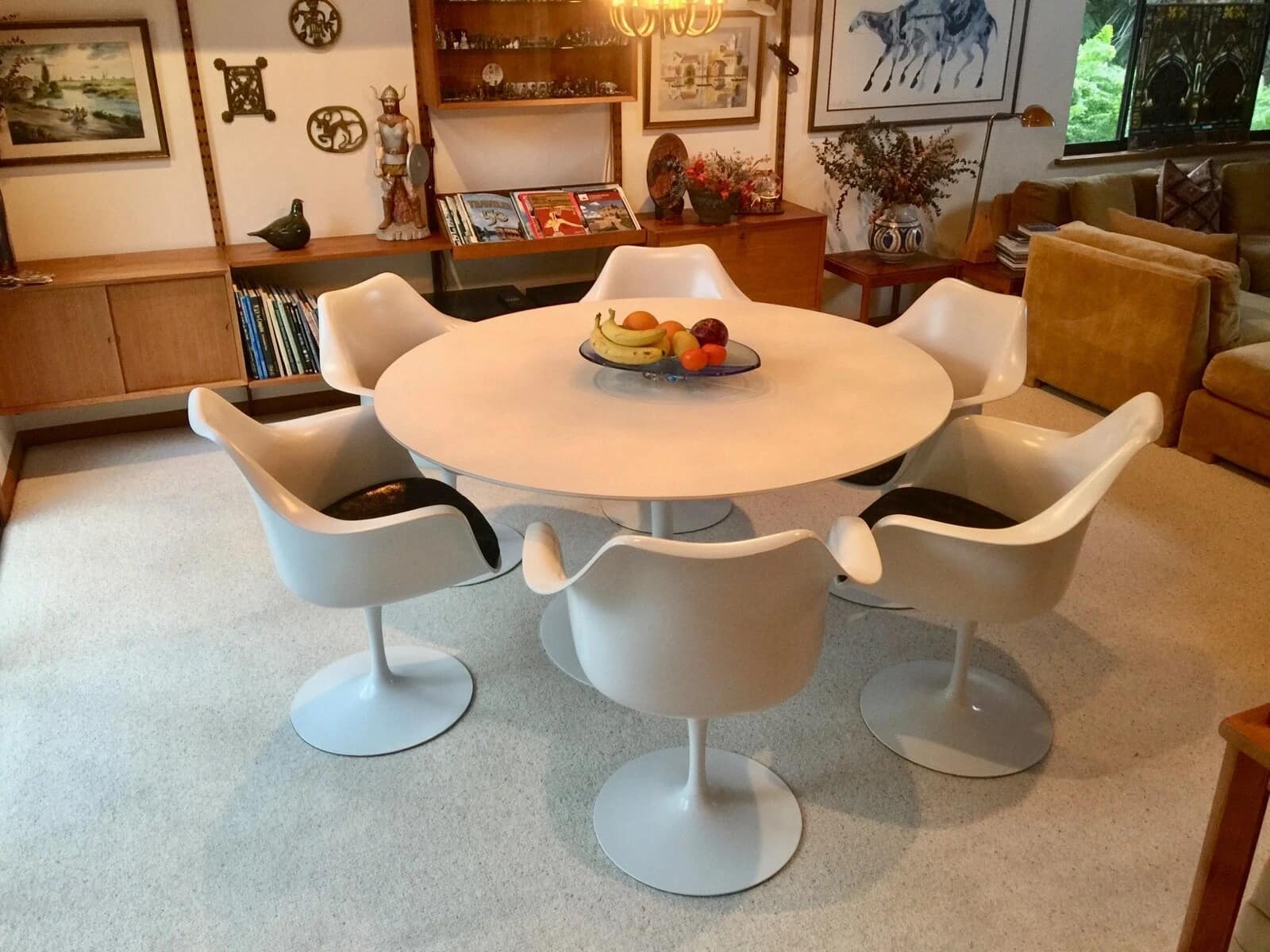 Saarinen Tulip Table