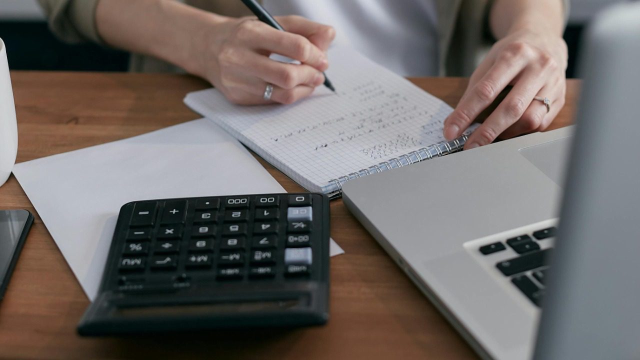 Mikhail Nilov/Pexels