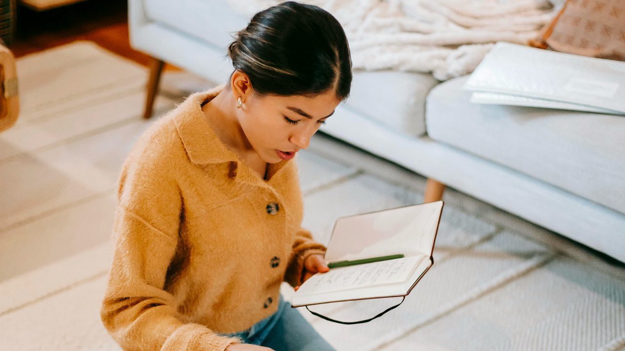 Image Credit: Liza Summer/Pexels.
