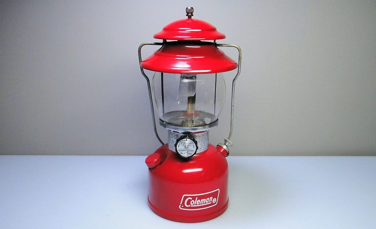 Vintage Coleman Red Lantern Model 200A