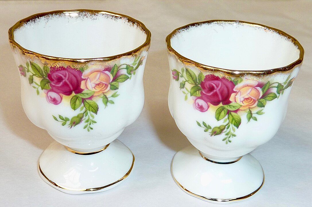 Royal Albert Old Country Roses. Made in England