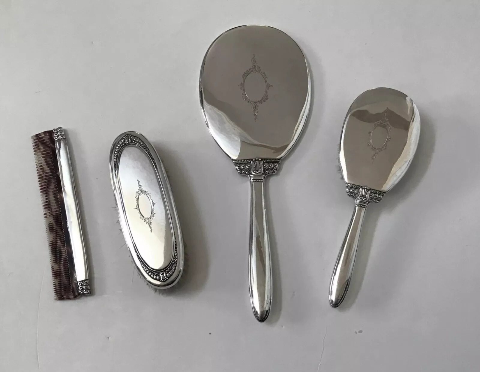 VANITY SET X 4, STERLING SILVER, WALLACE. USA. SCROLL DESIGN ART DECO c.1925