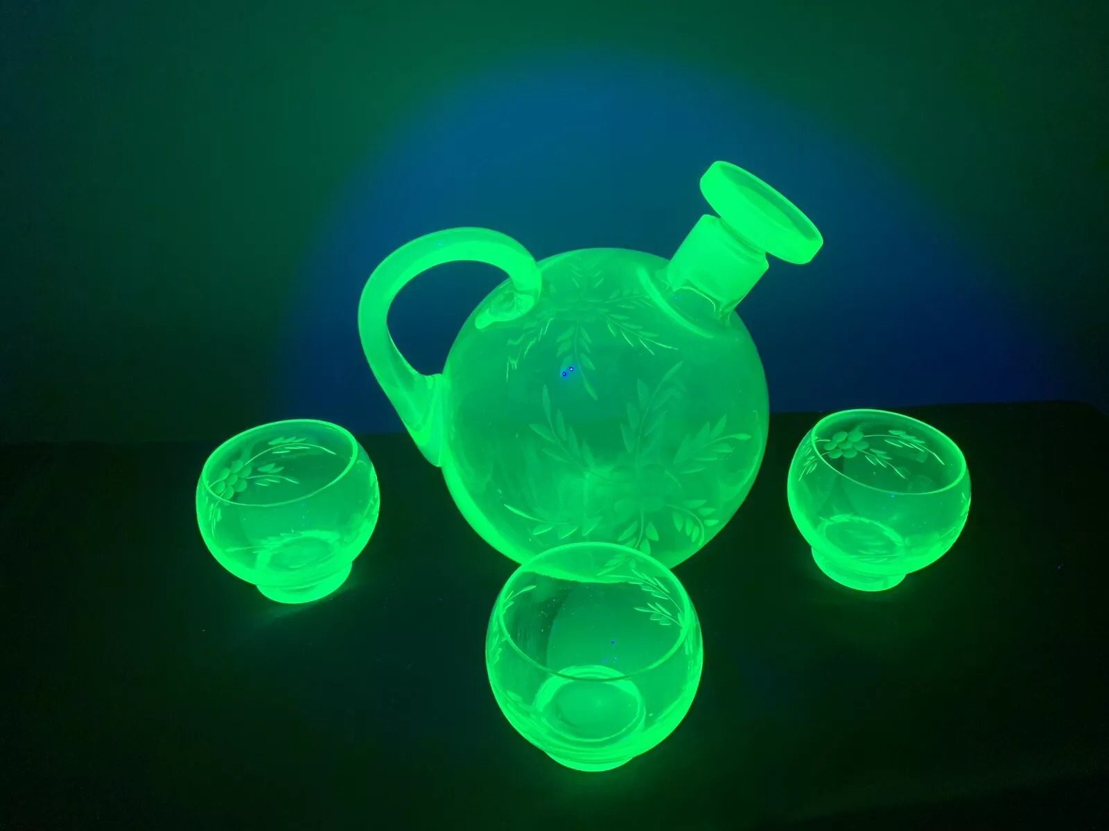 Uranium Glass Vaseline Glass Carafe Decanter etched with 3 cups