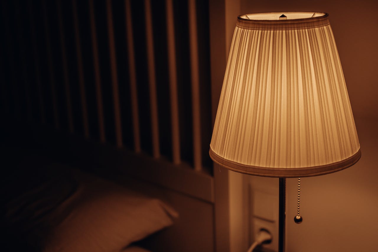 Shallow Focus Photography Of Table Lamp