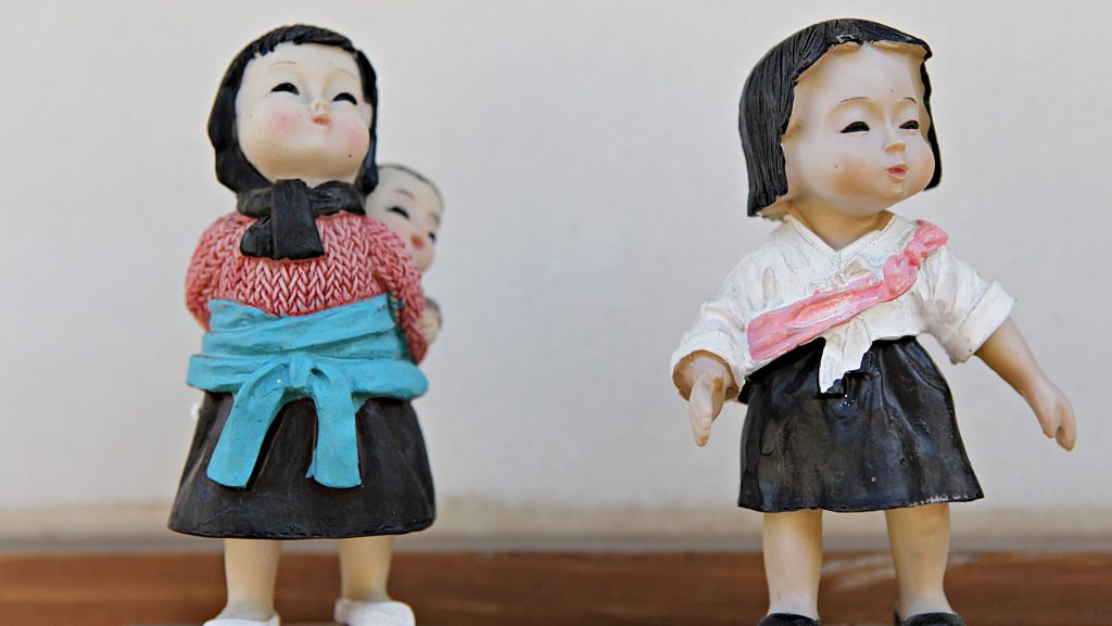 porcelain figurines, china figurines