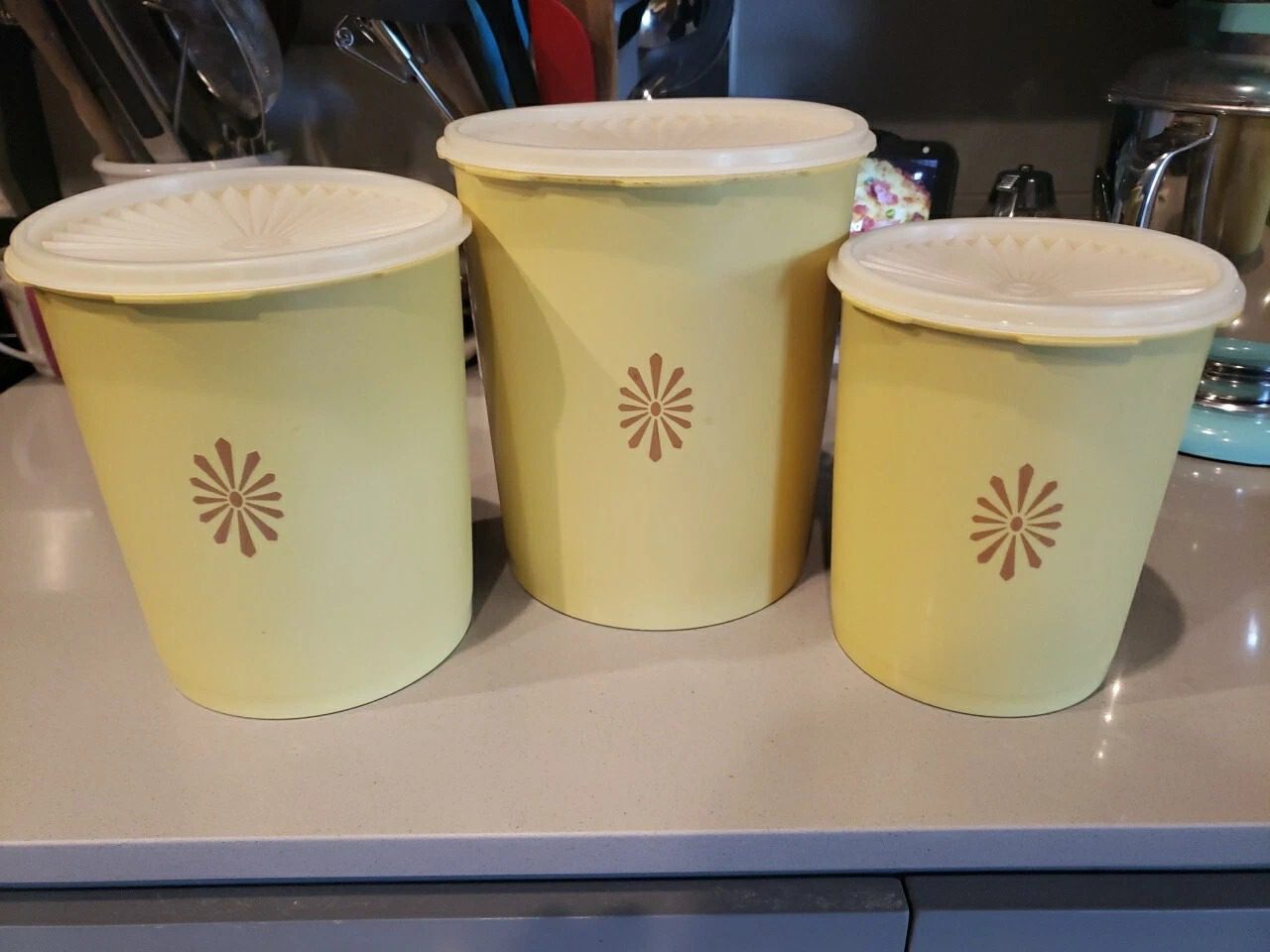 Rare Set of 3 Vintage Tupperware Harvest Gold Sunburst Canisters