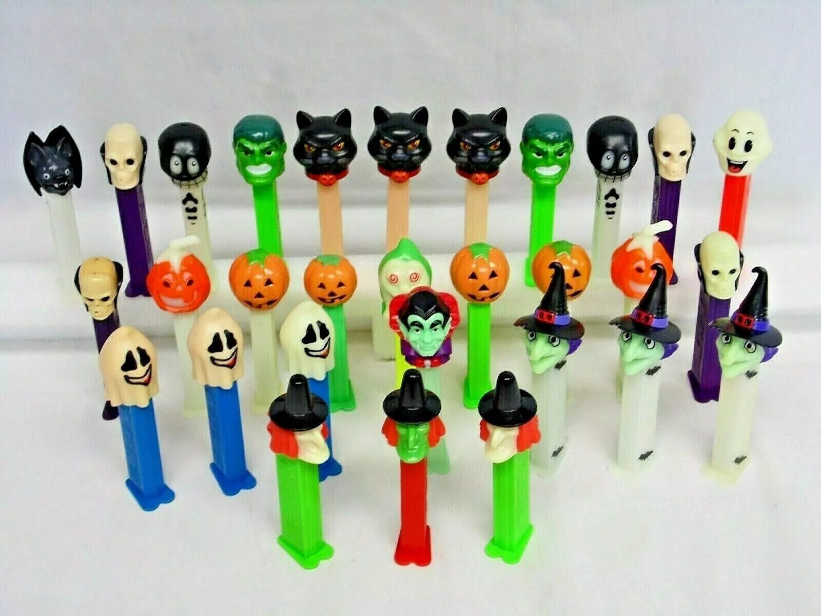 30 Halloween Horror Pez Dispensers Spooky Witch Ghost Pumpkin Black Cat Skull