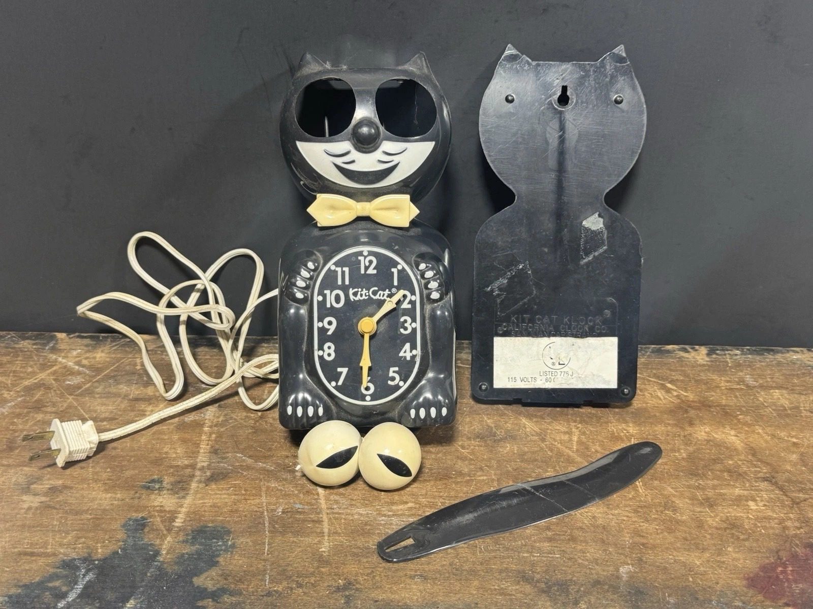 Vintage Mid Century Kit Cat Klock Wall Clock For Parts or Restoration