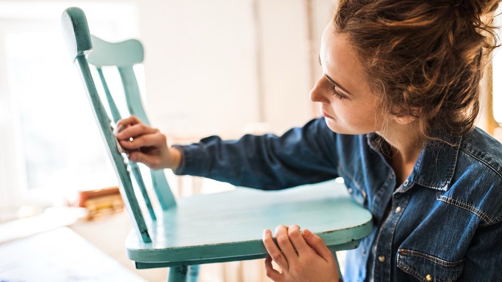 Sanding restore furniture
