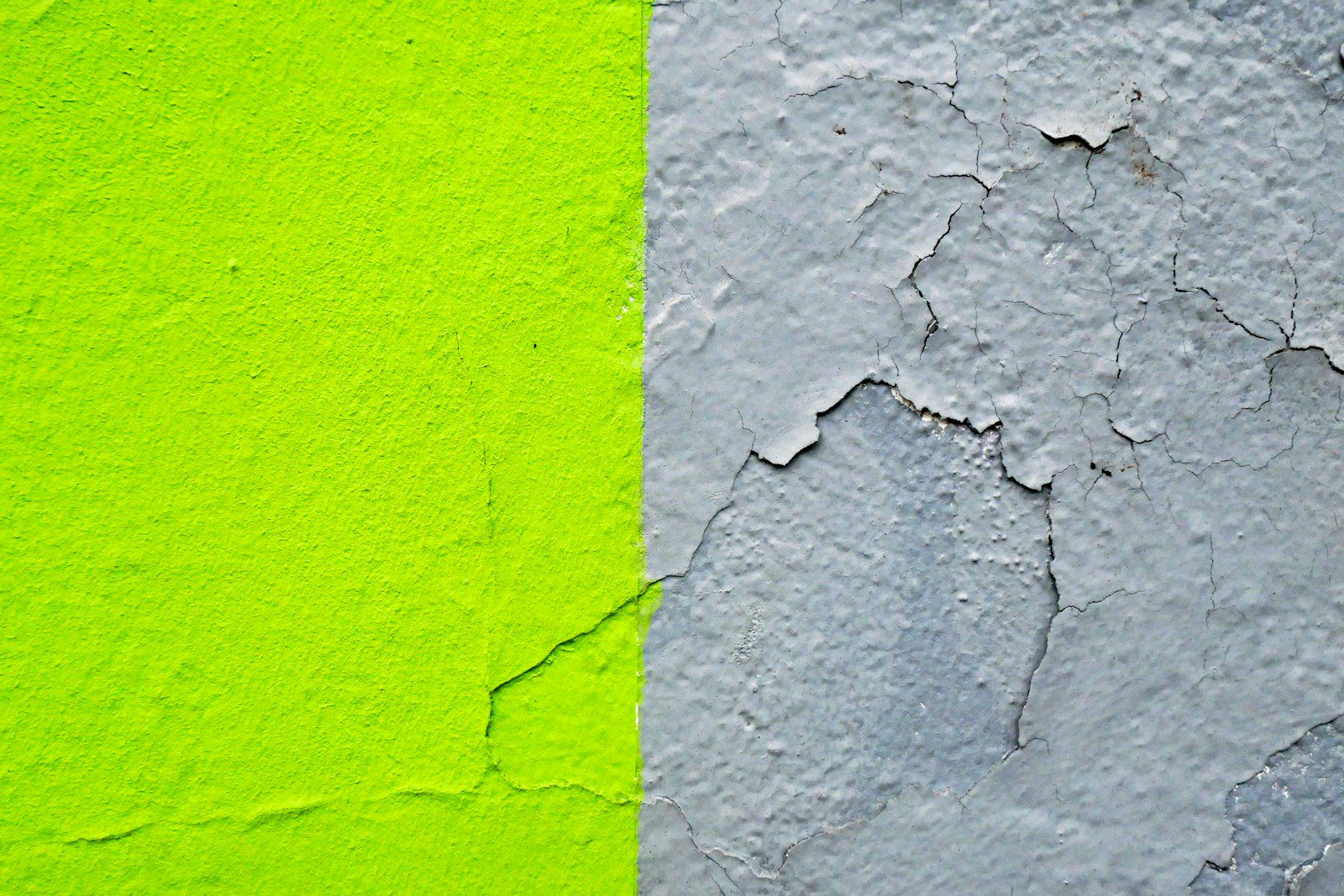 green and gray concrete wall