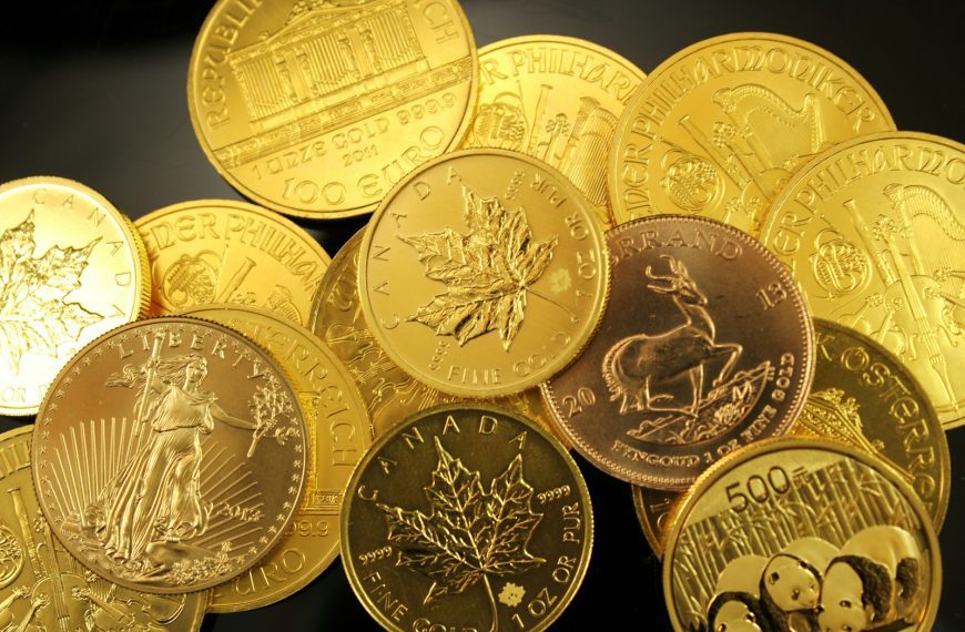 gold and silver round coins