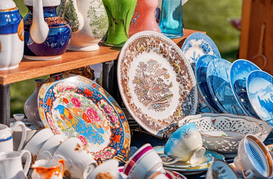 7 Old Dishes and Glassware&hellip;