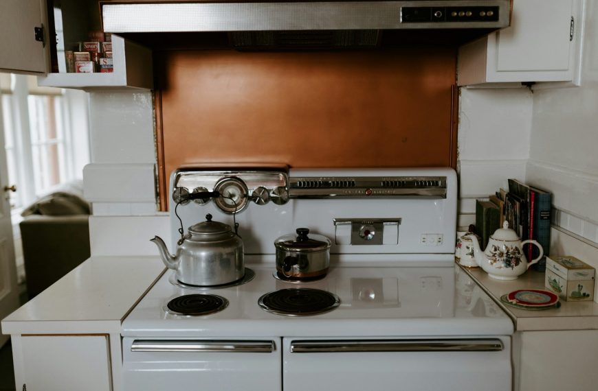 white electric coil range oven