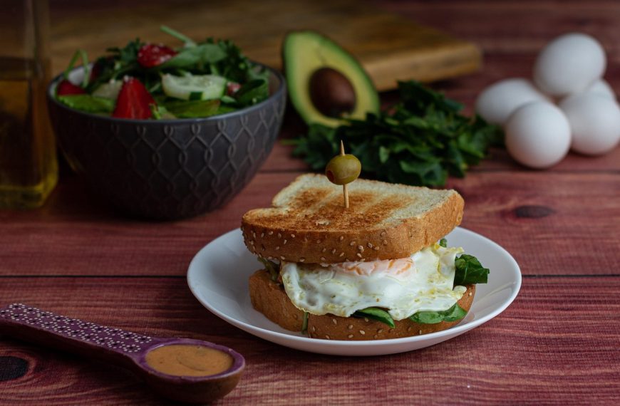 toast, sandwich, breakfast, healthy breakfast, salad, vegetables