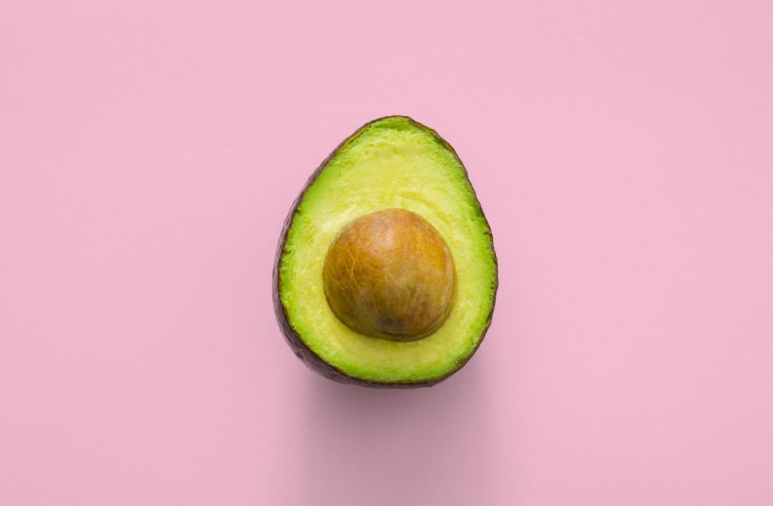 sliced green avocado fruit