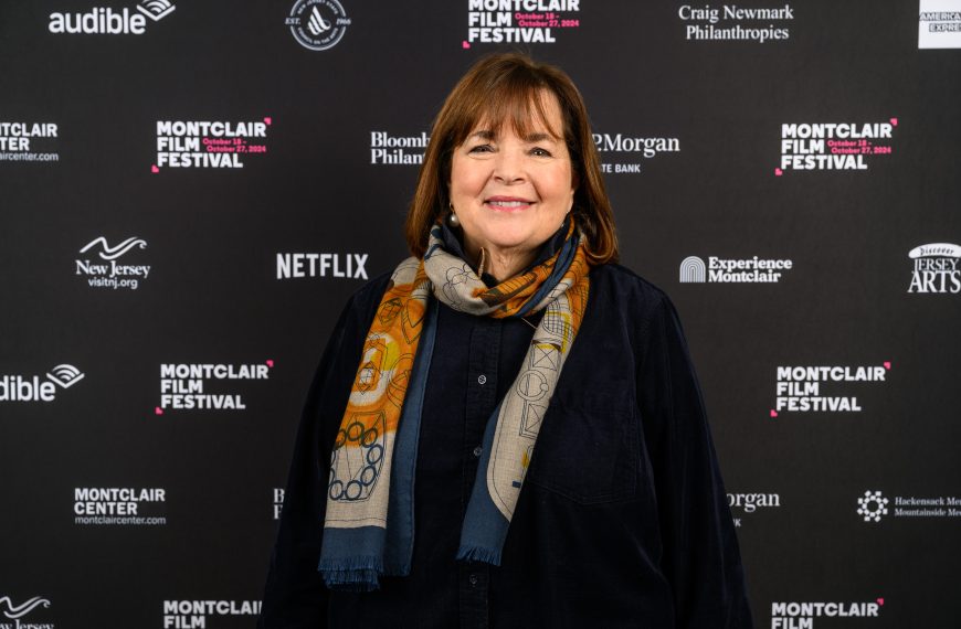 I Follow Ina Garten’s Surprisingly Simple Hosting Rule—And It…