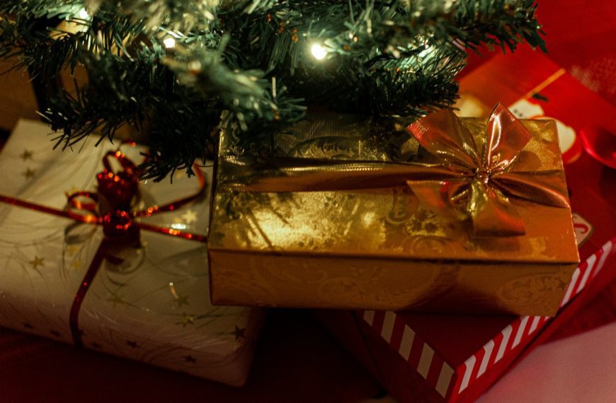 green christmas tree with string lights