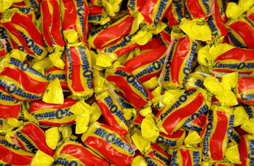 6 Old-School Candies Boomers Remember