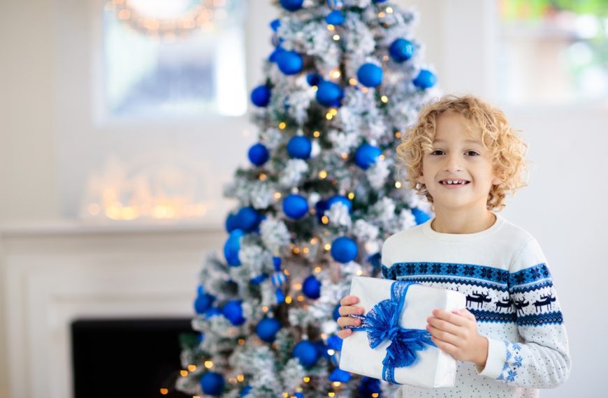 Interior Designers Say “Navy Christmas”…