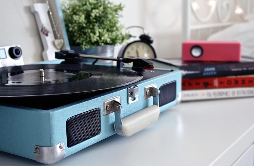 record, vintage, record player, music, vinyl, sound, equipment, technology, design, vinyl record, player, pop, recording, turntable, crossley, teenager, room decor, lp, retro, hipster, room, bedroom, table, decoration, trendy, lifestyle, fashioned, record player, record player, record player, record player, record player, vinyl, vinyl, turntable