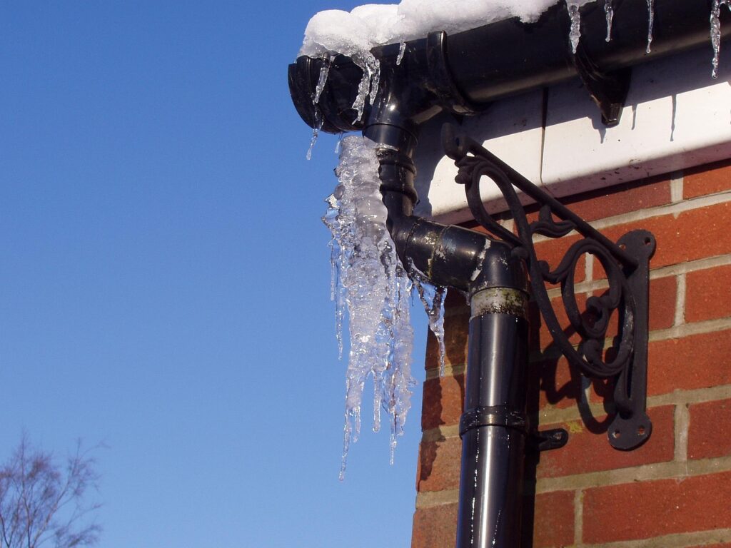 frozen ice, icicle, hard winter, ice, frozen, rain pipe, pipe, blue rain