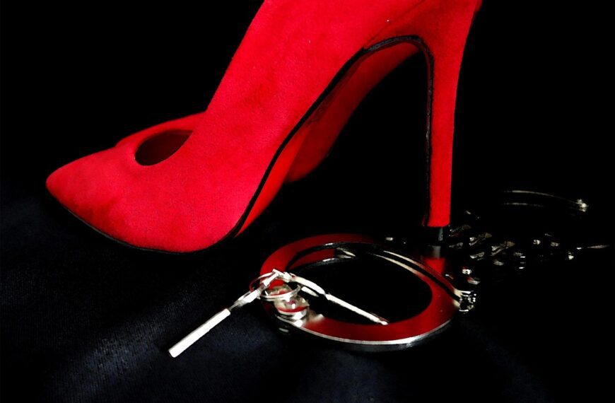 graphic, paragraphs, high heels, woman, love, eroticism, red light, sensual, handcuff, feminine, red, imagination, dream, dominant, pose, seductive, femininity, hot, female, temptation, domina, permissive, passion, sensuality, delightful, seduce
