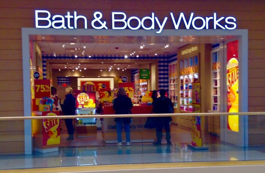 Pizza and Ranch Candle Sparks Backlash Among Bath & Body Works Shoppers